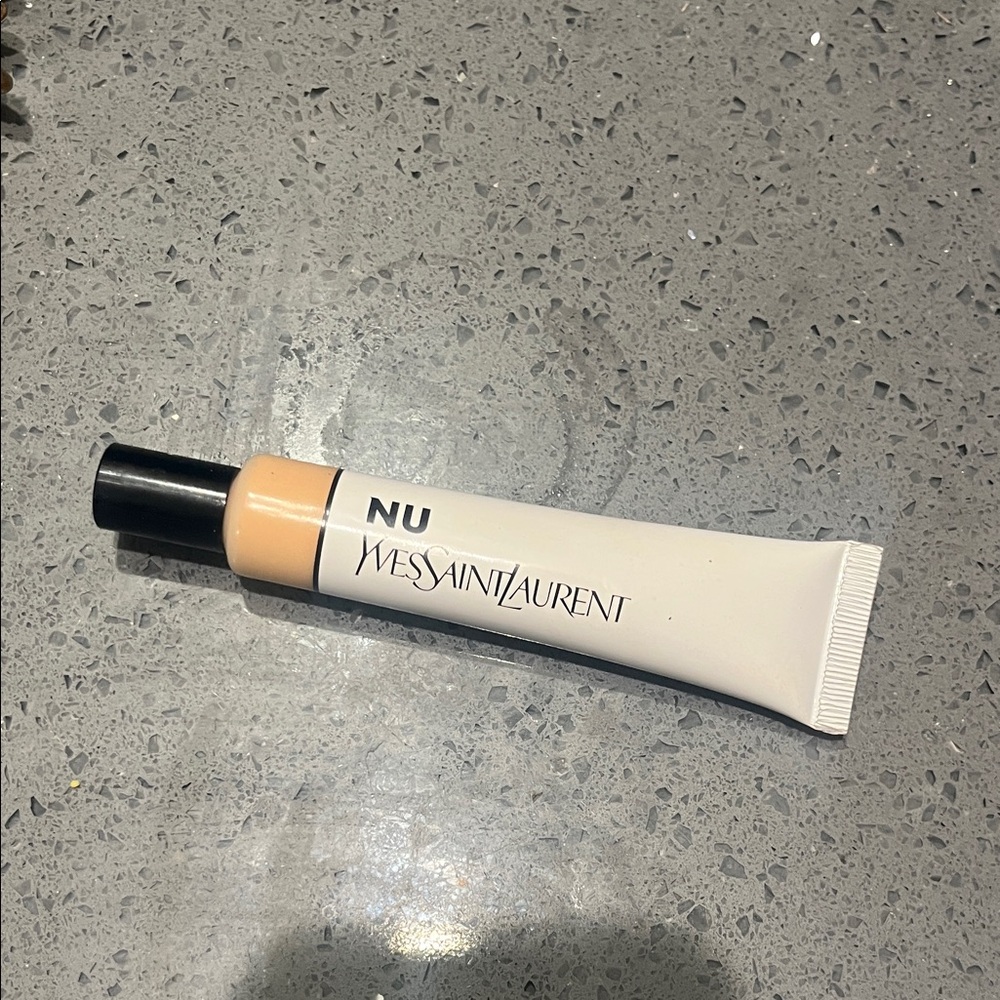 Yves Saint Laurent NU skin tint